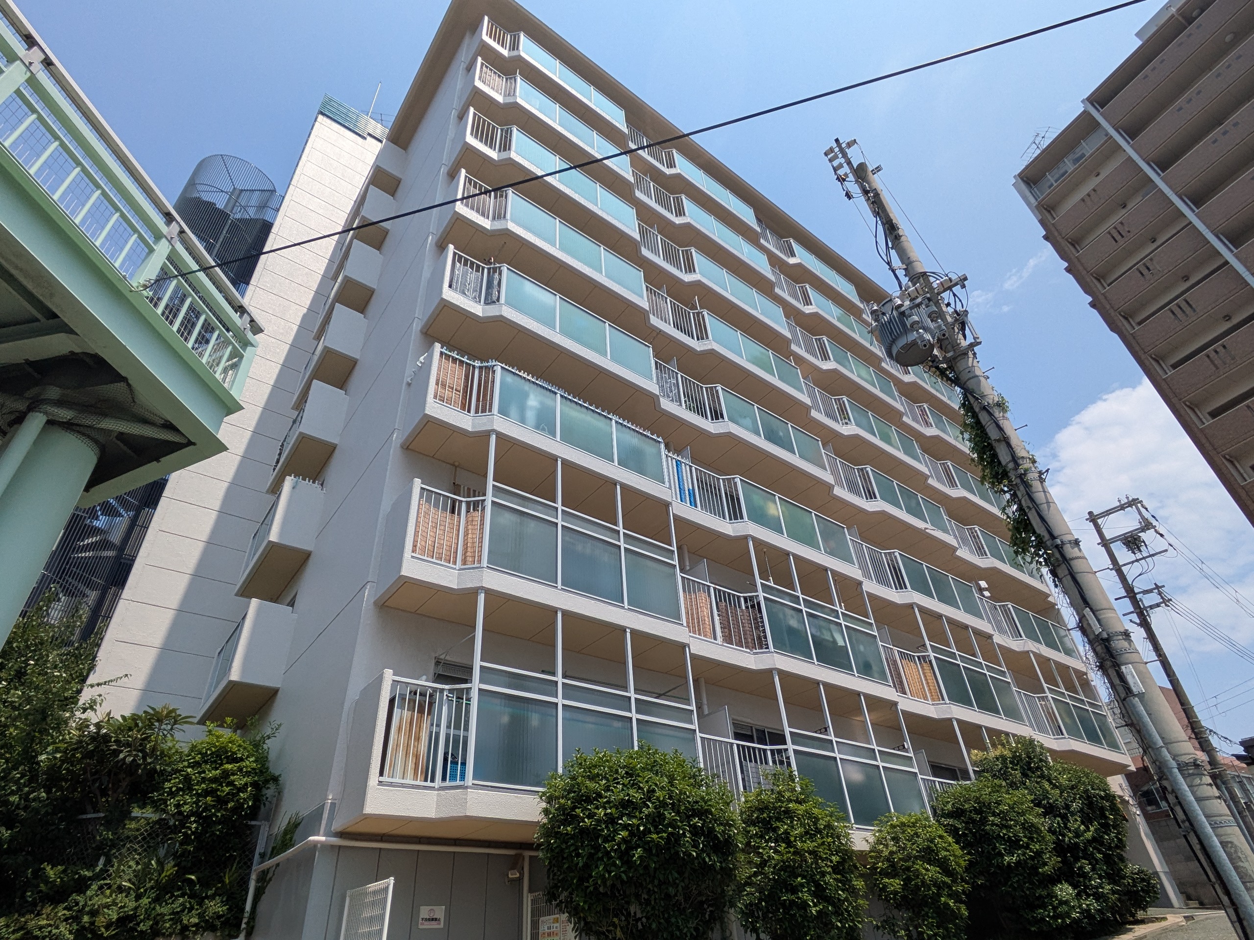日商岩井西灘マンション